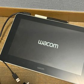Wacom One 液タブ 本体とペンセット 箱なし 12月8日まで限定価格