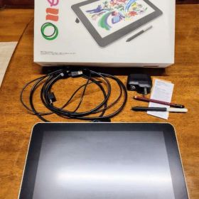 液晶ペンタブレット 本体 Wacom One 13 DTC133W0D 鉛筆ペン