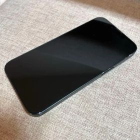 Apple iPhone 13 ブラック 本体