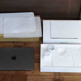 付属品完備超美品 Apple MacBook Air 13inch ノートPC 2024モデル M3 メモリ 8GB SSD 512GB A3113 MRXP3J/A Space Gray