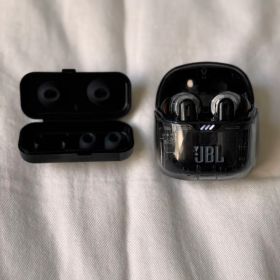 JBL TUNE FLEX GHOST(ブラック）【ジャンク】