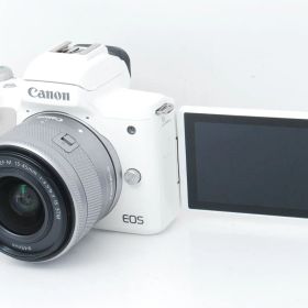 ★極美品！洗練されたオシャレホワイト！スマホ転送OK☆キャノン EOS Kiss M2 レンズキット★