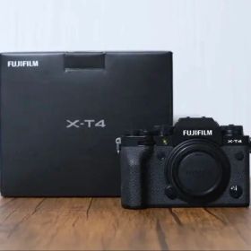 Fujifilm X-T4 本体のみ 各種付属品付き