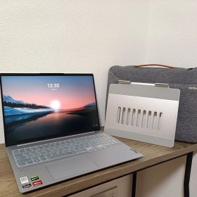 Lenovo IdeaPad Slim 560 pro スタンド、バッグ付