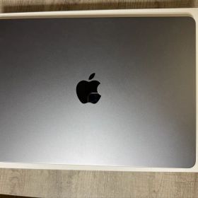 Apple MacBookAir M3 13インチ 16GB/256GB