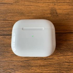 Apple AirPods 第３世代