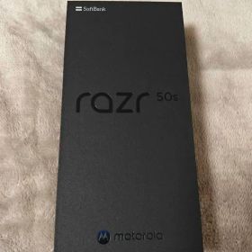 新品未使用 motorola razr 50s サンドクリーム 本体