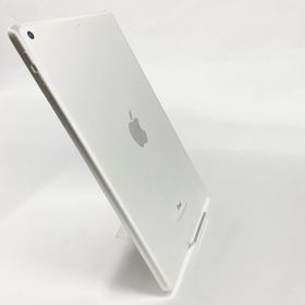 アップル(Apple)の【全額返金保証】【最速発送】Apple iPad 第6世代 32GB シルバー Wi-Fi 動作確認済(タブレット)
