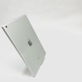 アップル(Apple)の【全額返金保証】【最速発送】Apple iPad 第6世代 32GB シルバー Wi-Fi 動作確認済(タブレット)