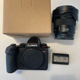 美品LUMIX S5II 20-60レンズセット（DC-S5M2K）