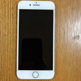 Apple iPhone 8 本体