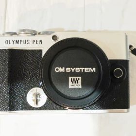 12/10までOlympus PEN E-P7 ボディ ショット数1633枚