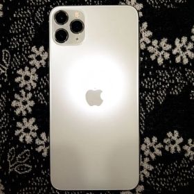 Apple iPhone 11 Pro max シルバー 本体