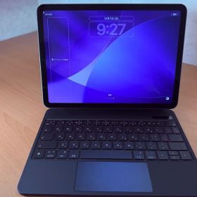 iPad Air 第5世代 Wi-Fi 256 GB. キーボード付き