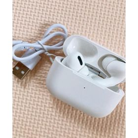 アップル(Apple)の［今だけお得！］ワイヤレスイヤホン AirPods proに負けない ホワイト(ヘッドフォン/イヤフォン)