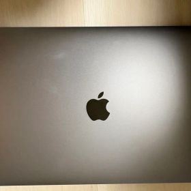 MacBookAir 13-inch quad-core 8GB 256GB
