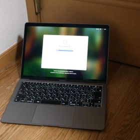 【美品】Apple MacBook Air 2020［8GB/SSD512］