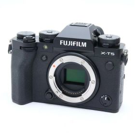 【中古】 《美品》 FUJIFILM X-T5 ボディ ブラック [ デジタルカメラ ]