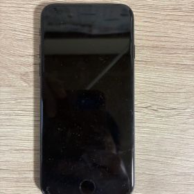 Apple iPhone SE 第二世代 64GB ブラック 画面割れ 本体