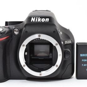 ★美品★ ニコン NIKON D5200 ボディ ショット数1807回 #1324