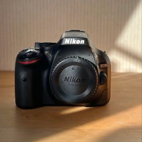 Nikon D5200 ボディ