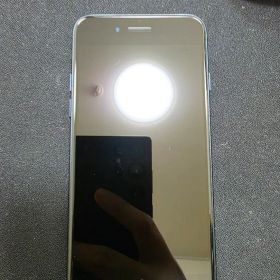 Apple iPhone SE (第３世代) ブラック 本体 64GB