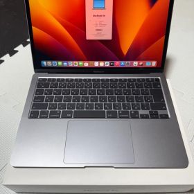 Apple MacBook Air (M1, 2020)バッテリー残量100%