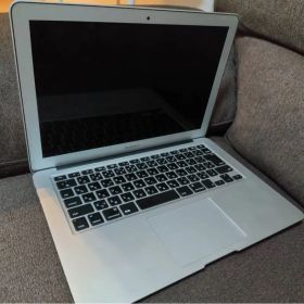 MacBook Air (13-inch, 2017)