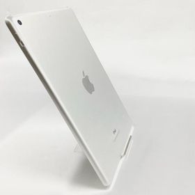 Apple iPad 第6世代 32GB シルバー Wi-Fi 動作確認済 【全額返金保証】【最速発送】