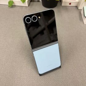 新品・未使用Galaxy Z Flip6 256GB ブルー 国内版SIMフリー