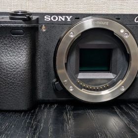 【美品】SONY ミラーレス一眼 α6300 ILCE-6300 ボディのみ