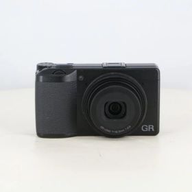 【中古】 (リコー) RICOH GR III【中古カメラ コンパクトデジカメ】 ランク：B