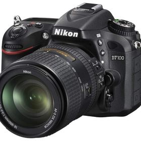【中古】Nikon ニコン D7100 18-300 VR スーパーズームキット