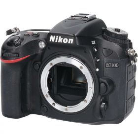 D7100【中古】