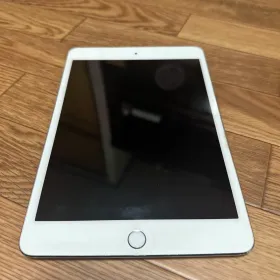 最安値 動作確認済み中古Apple iPad10.2インチ シルバー本体第7世代 中古】iPad 第7世代 128GB シルバー MW6F2J／A SoftBank ［10.2インチ