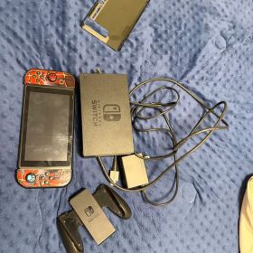 Nintendo Switch 本体 赤青Joy-Con付き