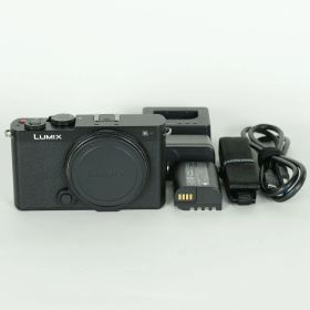[美品] Panasonic LUMIX DC-S9 [ジェットブラック] | LEICA Lマウント