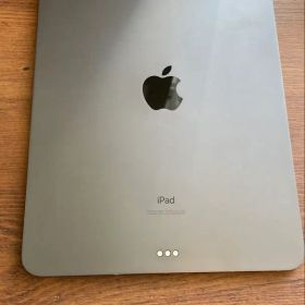 【バッテリー十分】Apple iPad Pro 11インチ 第二世代
