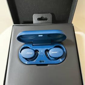 BOSE ボーズ SPORT EARBUDS ワイヤレスイヤホン 通電動作確認済み 出音確認済み 外箱等 付属あり 805746-0020