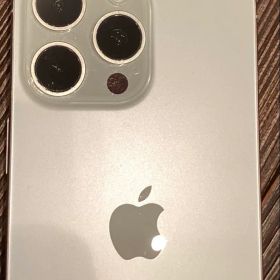 iPhone15pro max 1024G チタン製 SIMフリー おまけ付き