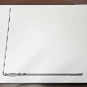 MacBook Air 2024 13インチ M3 24GB 1TB