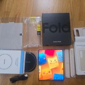 Samsung Galaxy Z Fold 4 256GB SIMフリー 韓国版