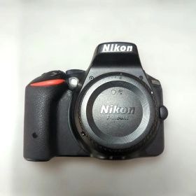 Nikon D5500 デジタル一眼レフカメラ