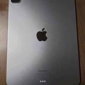 iPad Pro 11インチ 第四世代 128GB シルバー