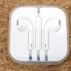 【新品 未使用】Apple 純正 EarPods マイク付き イヤホン iPhone 付属品 有線 シュリンク付き(PAYT16-4)