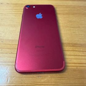 Apple iPhone 7 (レッド) 4.7インチ