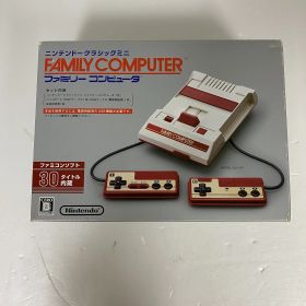 【ほぼ新品】ニンテンドークラシックミニ ファミリーコンピュータ（CLV-101）