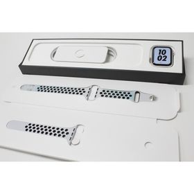 Apple Watch Nike SE（第1世代）GPS/40mm/A2351〈MKQ23J/A〉(4)