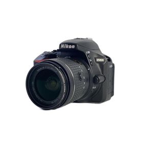 Nikon◆デジタル一眼カメラ D5600 ダブルズームキット