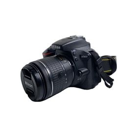 Nikon◆デジタル一眼カメラ D5600 ダブルズームキット//